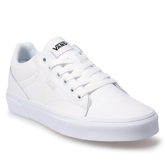 Vans Shoes - 👟Vans Seldan Skate White Sneakers in Size 6 Women’s